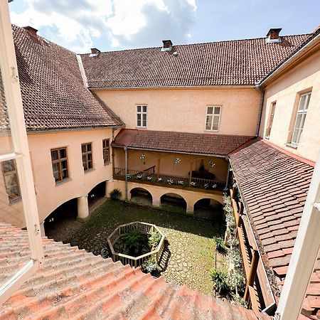 Edoles Pils Hotel Exterior photo
