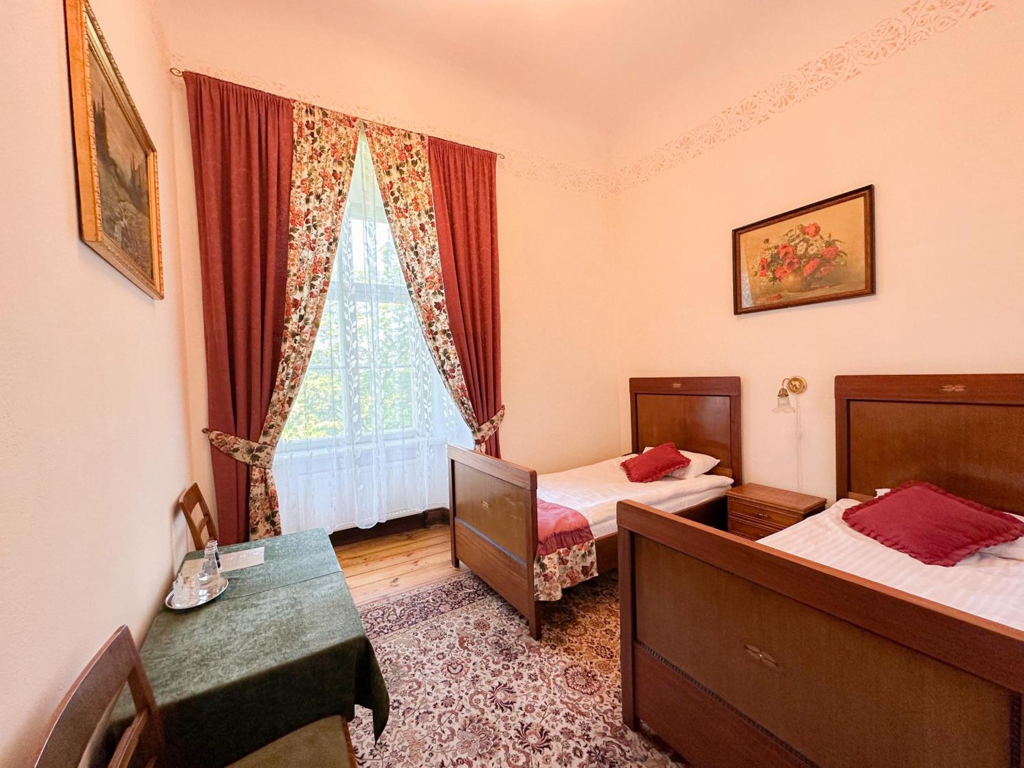 Edoles Pils Hotel Room photo